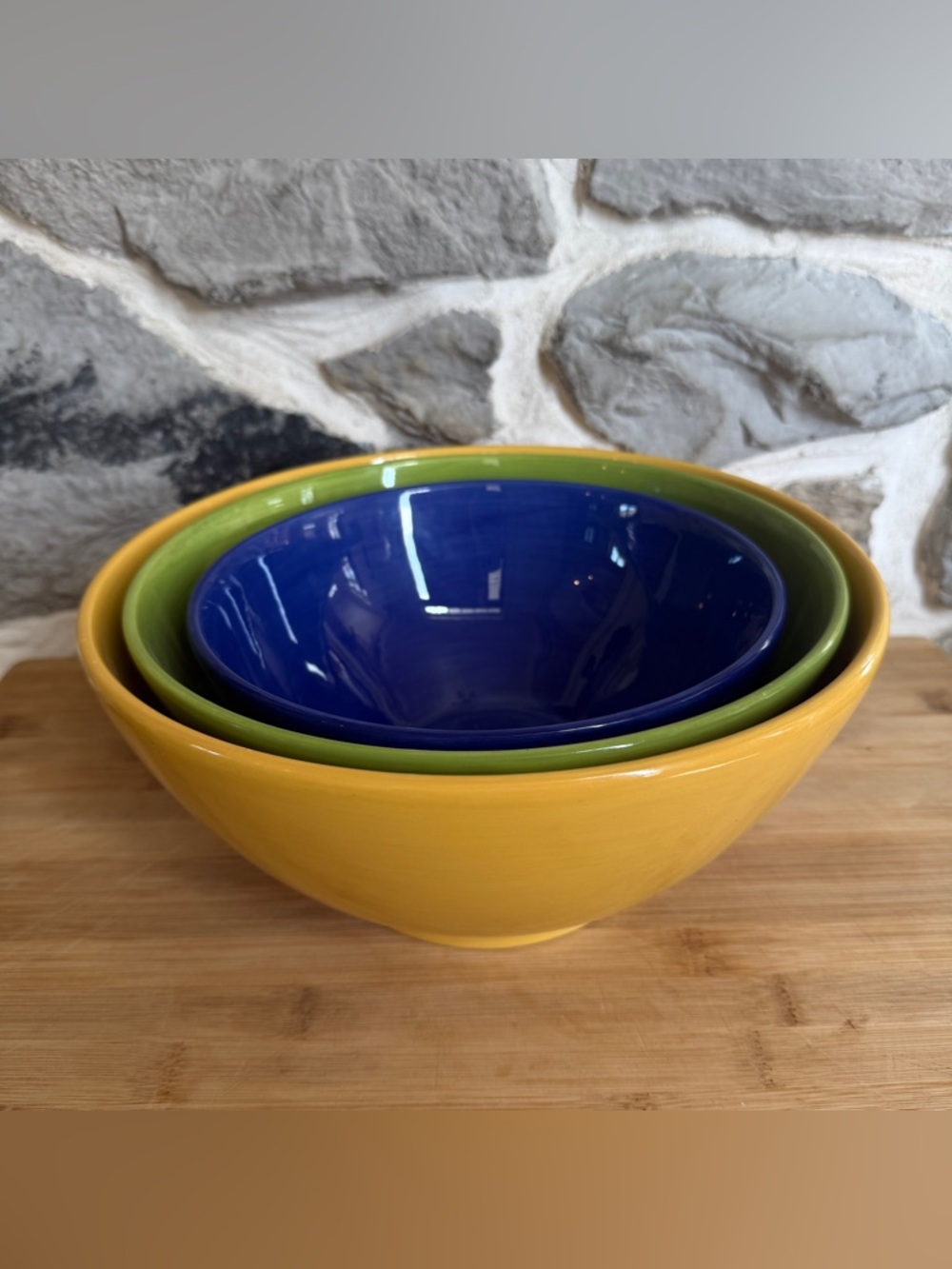 Pottery barn colorful serve rare mixing bowls set of three